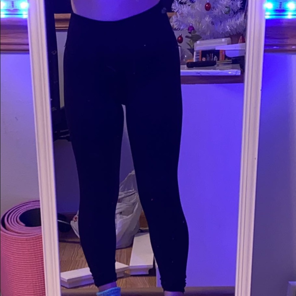 black lulu dupe leggings (colorful koala)